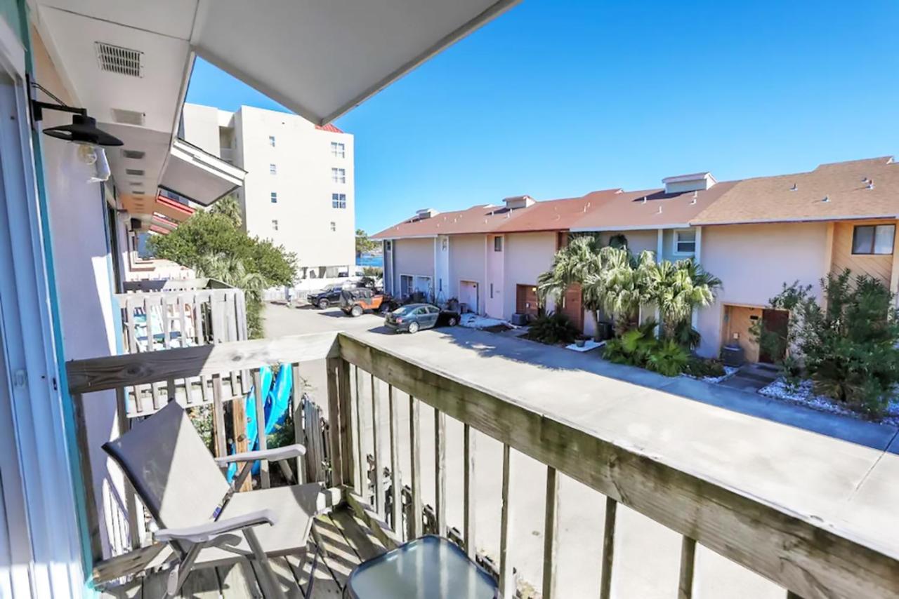 1br Townhouse On Okaloosa Island - 5 Min Walk To Beach! Near Restos! Apartment Fort Walton Beach