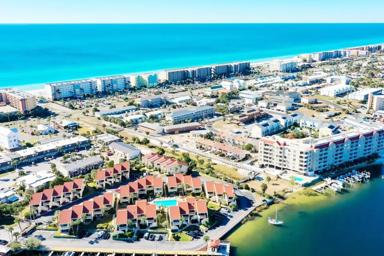 1br Townhouse On Okaloosa Island - 5 Min Walk To Beach! Near Restos!