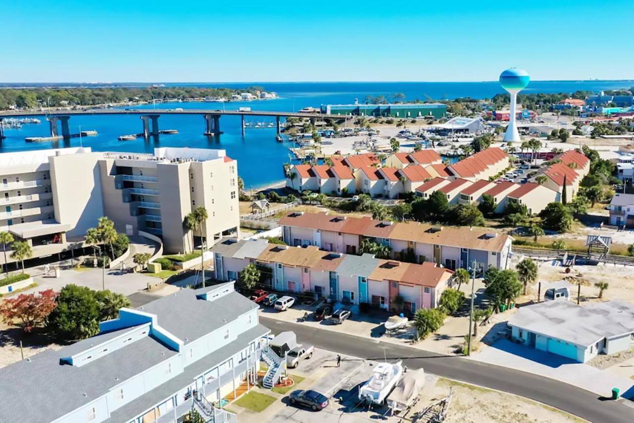 1br Townhouse On Okaloosa Island - 5 Min Walk To Beach! Near Restos! Fort Walton Beach