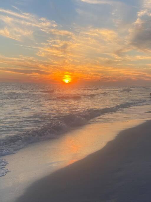Beauty & The Near Gulf Beaches & Bay