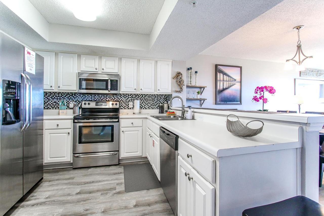 Apartment Updated Gulf Dunes 109 Gulf-front With Gorgeous Views