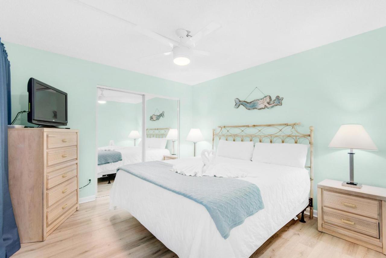 Island Echos #4d Holiday home
