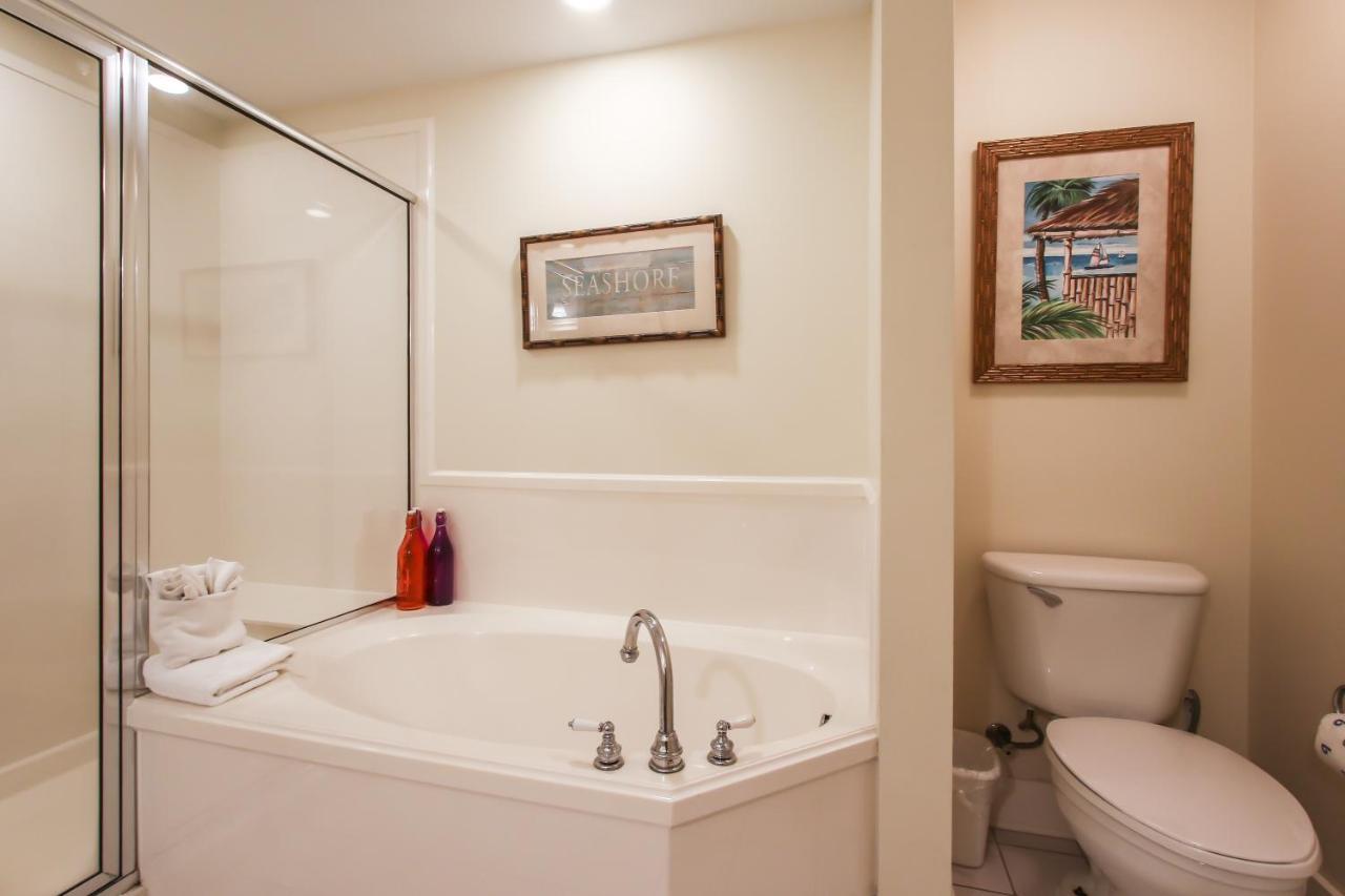 Incredible Poolside Waterscape A108 Courtyard Walk-out Apartment Fort Walton Beach