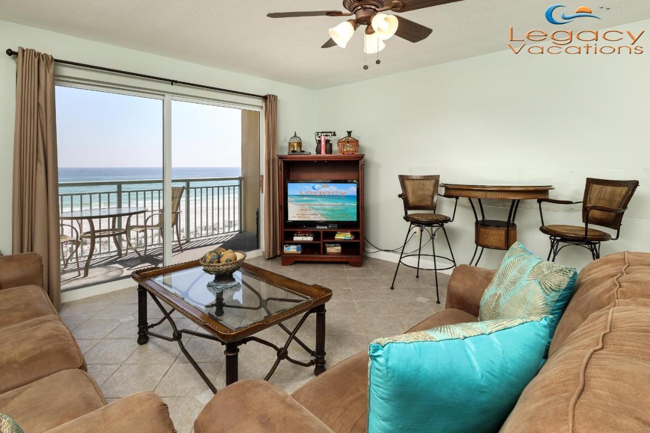 Pi 304 - Beachfront - Sleeps 6 - Beach Service - Great Family Getaway! Apartment *