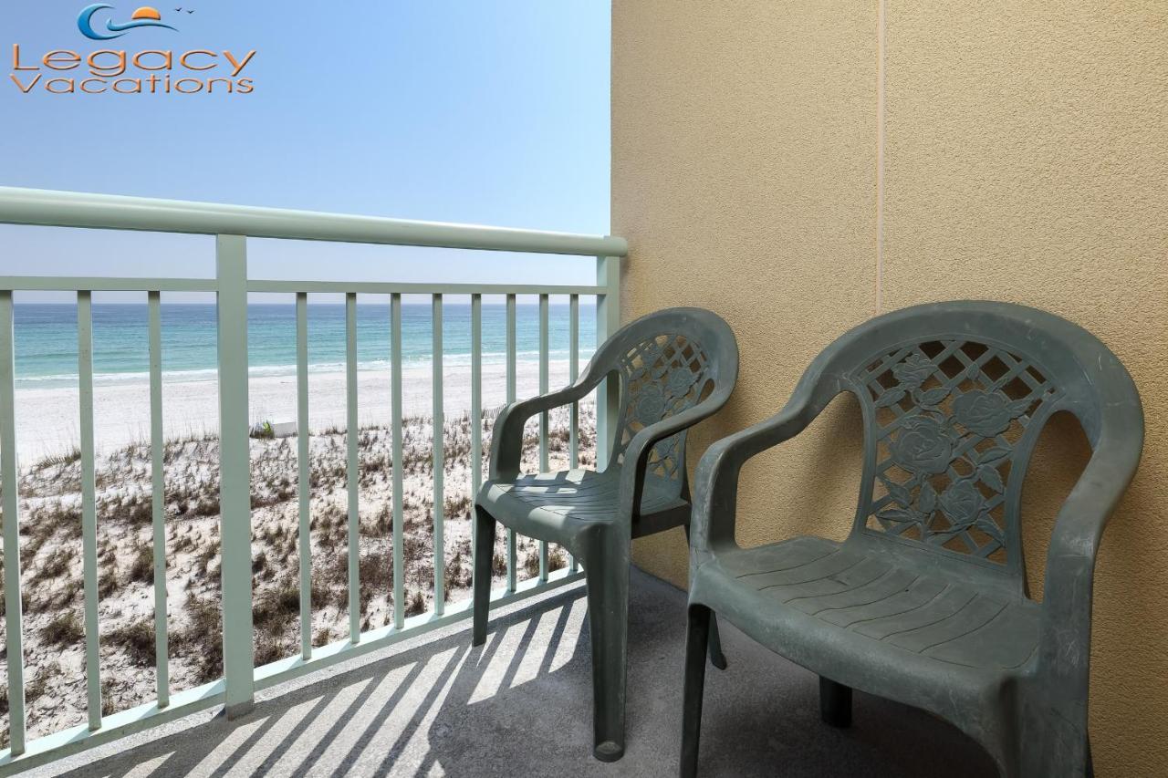 Pi 304 - Beachfront - Sleeps 6 - Beach Service - Great Family Getaway! Apartment Fort Walton Beach