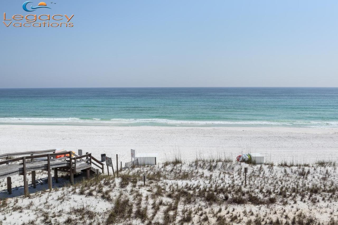 Pi 304 - Beachfront - Sleeps 6 - Beach Service - Great Family Getaway! Apartment *