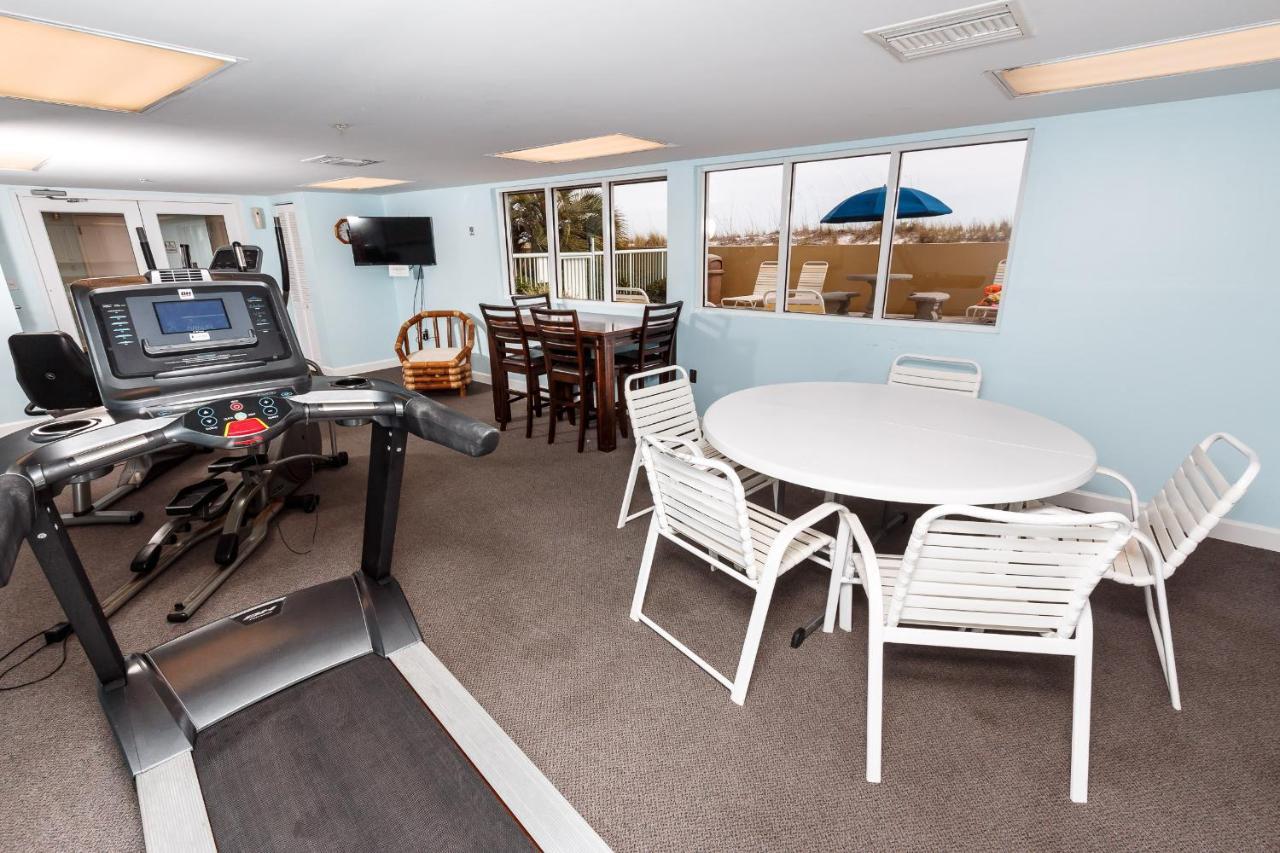 Pi 304 - Beachfront - Sleeps 6 - Beach Service - Great Family Getaway! Apartment Fort Walton Beach