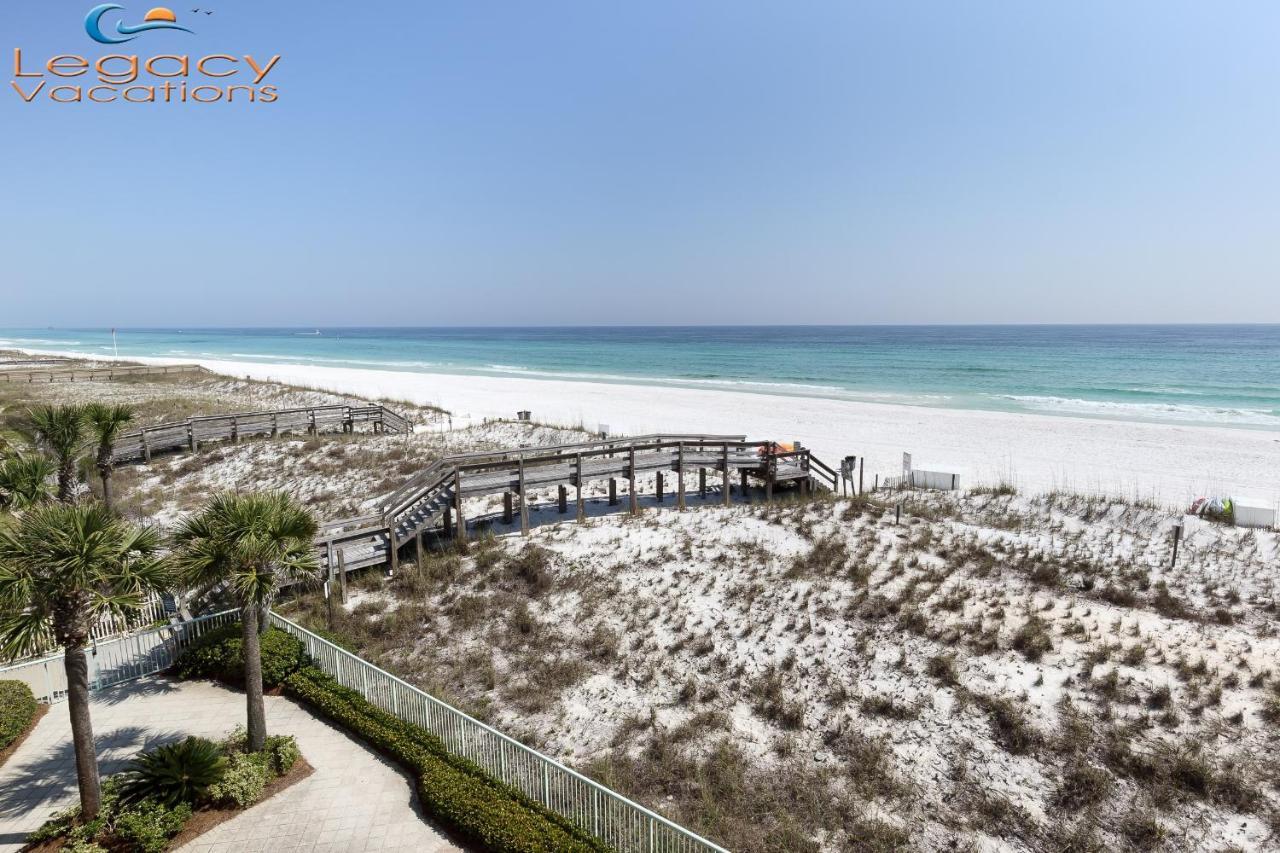 Pi 304 - Beachfront - Sleeps 6 - Beach Service - Great Family Getaway! Apartment *
