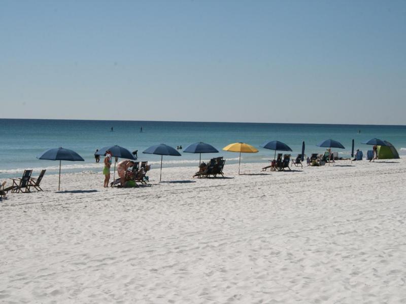 Pi 304 - Beachfront - Sleeps 6 - Beach Service - Great Family Getaway! *