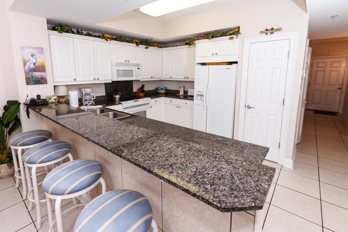 Apartment Smp 402 - Large 3 Bedroom Beachfront - Sleeps 10! *