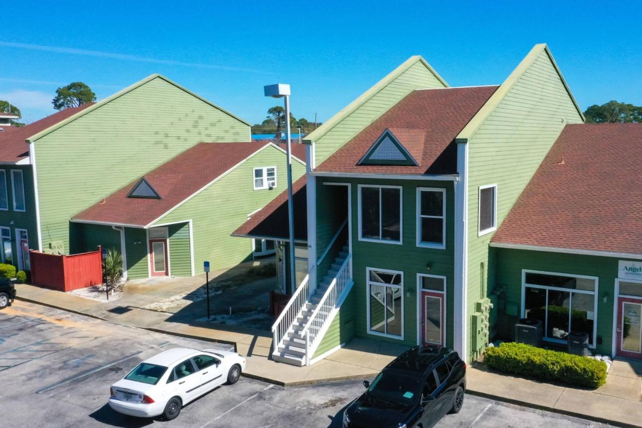 Cozy Retreat-348 Miracle Strip Pkwy Sw, 8a, Ft Walton Bch, Fl 32548 *