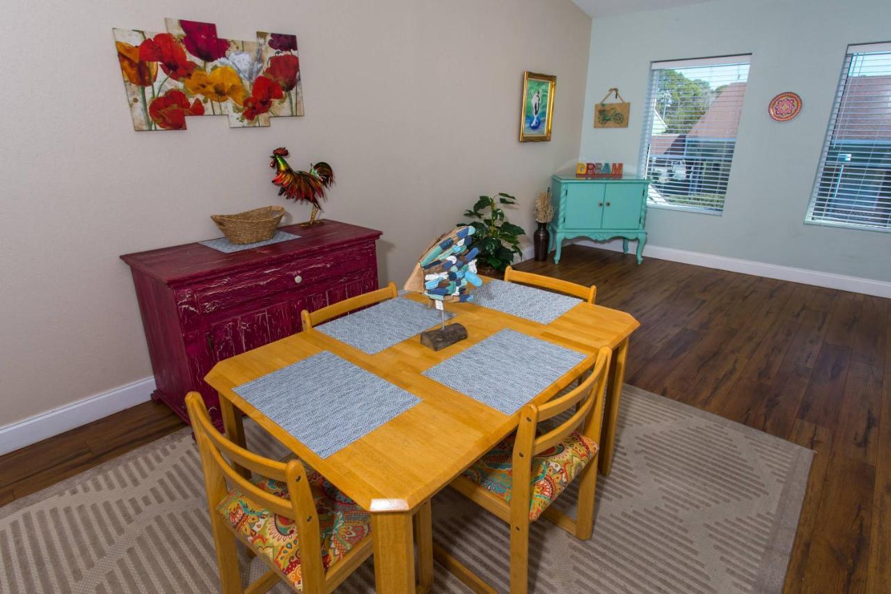 Cozy Retreat-348 Miracle Strip Pkwy Sw, 8a, Ft Walton Bch, Fl 32548 Holiday home *