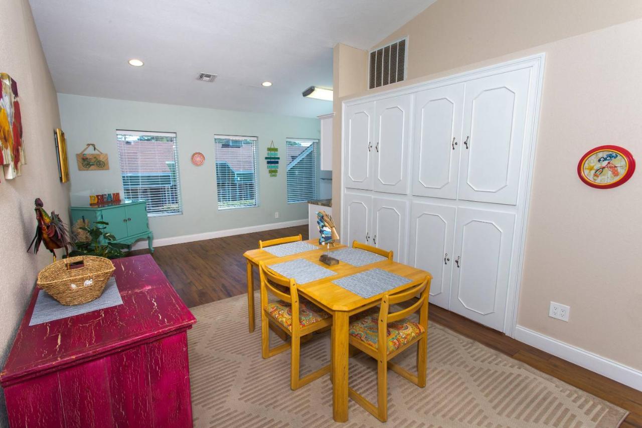 Cozy Retreat-348 Miracle Strip Pkwy Sw, 8a, Ft Walton Bch, Fl 32548 Holiday home Fort Walton Beach