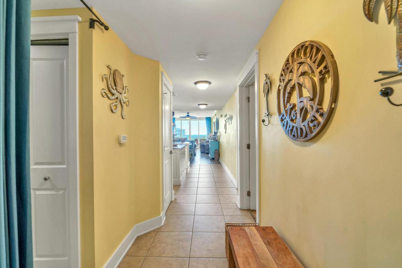 Apartment Sunny Daze Will Brighten Your Let The Sun Shine In Waterscape C502