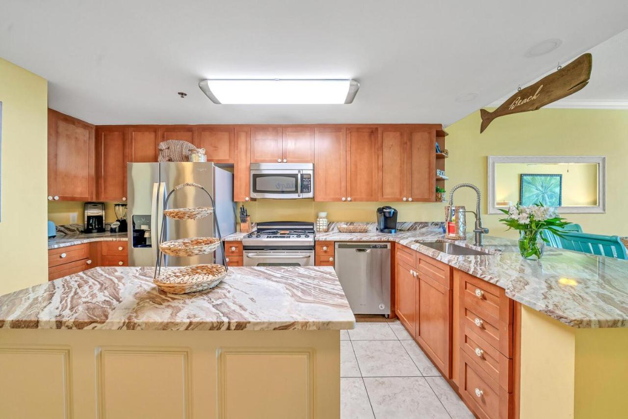 Apartment Sunny Daze Will Brighten Your Let The Sun Shine In Waterscape C502