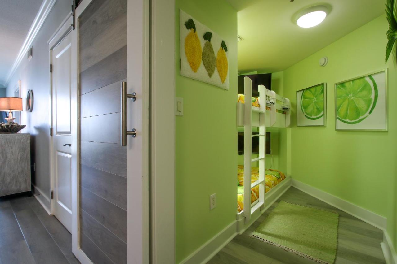 About A Slice Of Keylime Pie Waterscape A521 Apartment *
