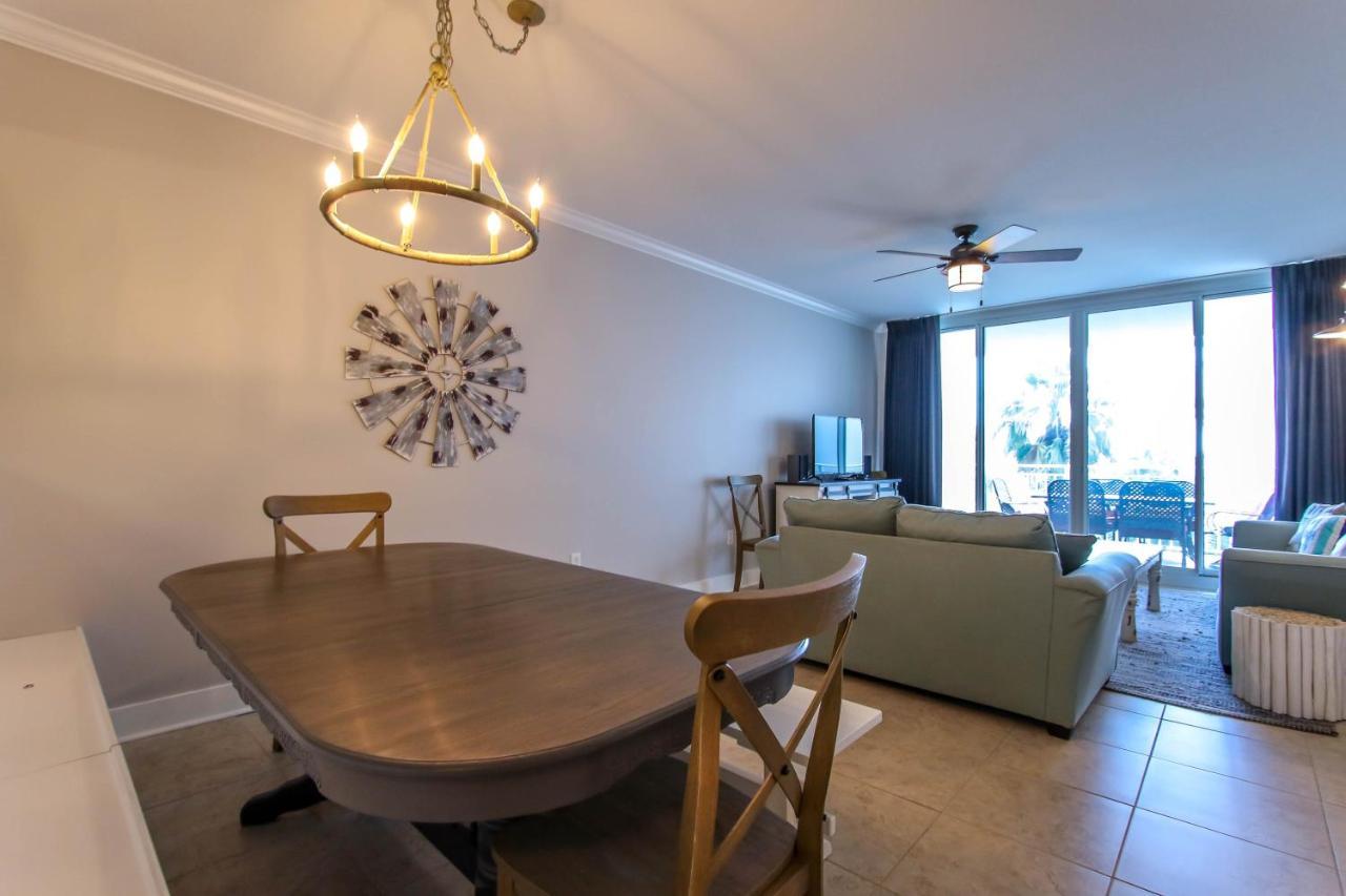 Cozy Courtyard Stunning Gulf And Courtyard Views Sleeps 10 Apartment *