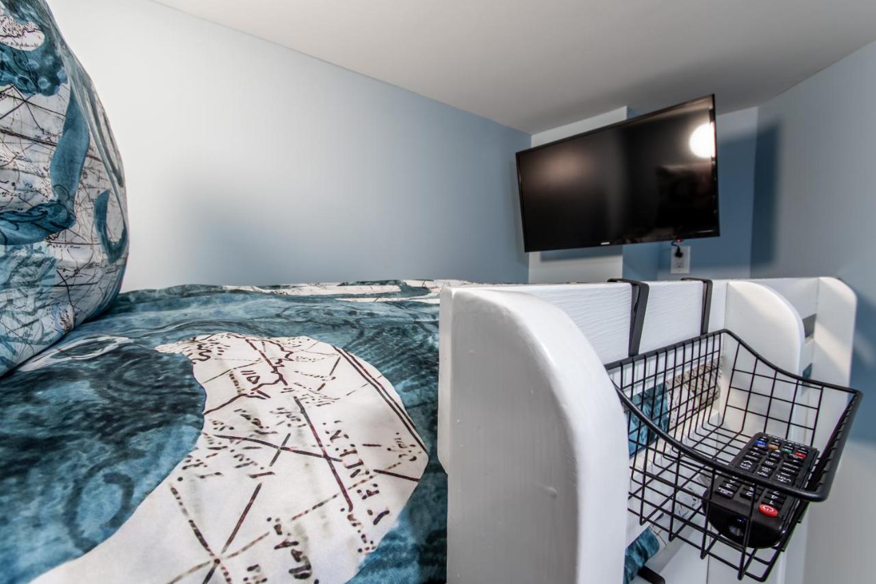 Fantastic 2 Bedroom Premium Waterscape A513 The Octopus Garden Apartment