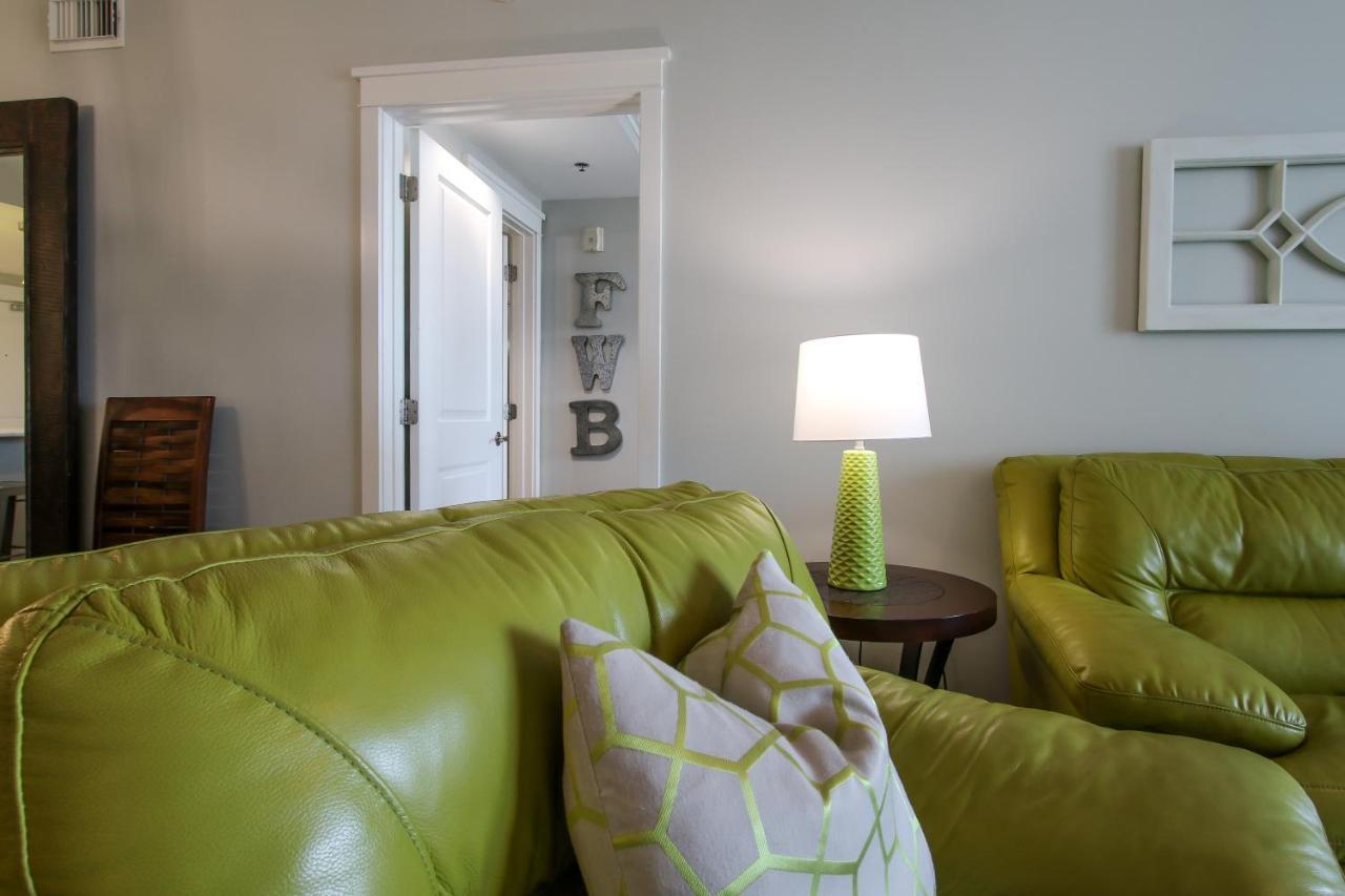About A Slice Of Keylime Pie Waterscape A521 Apartment