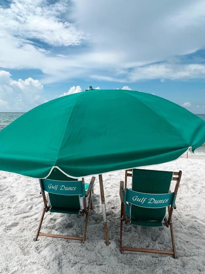 Apartment Updated Corner At The Iconic Gulf Dunes Gulf Front With Sweeping Views