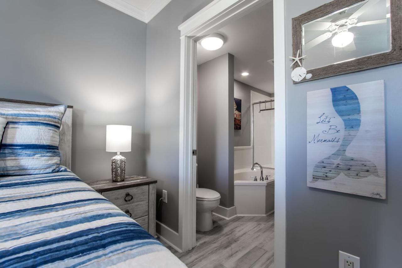 Fantastic 2 Bedroom Premium Waterscape A513 The Octopus Garden Apartment *