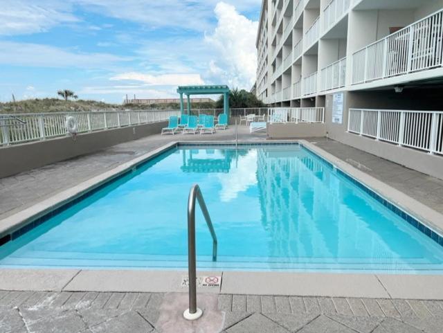 Apartment Updated Corner At The Iconic Gulf Dunes Gulf Front With Sweeping Views *