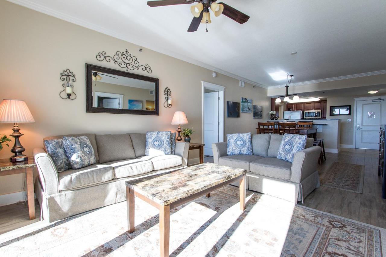 Gorgeous Gulf And Courtyard Views Rise Above It Waterscape A612 *