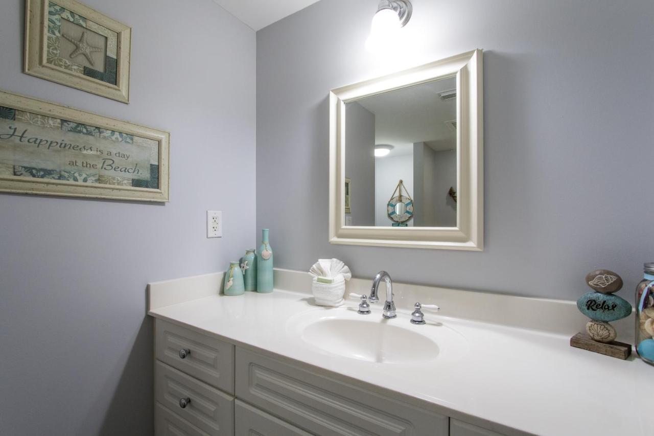 Gorgeous Gulf And Courtyard Views Rise Above It Waterscape A612 * Fort Walton Beach