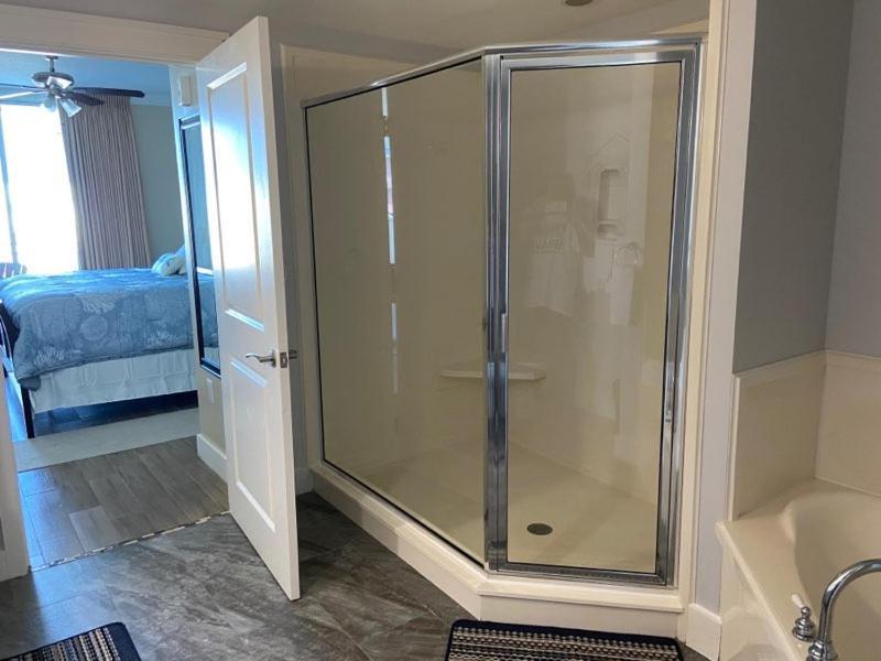 Apartment Gorgeous Gulf And Courtyard Views Rise Above It Waterscape A612