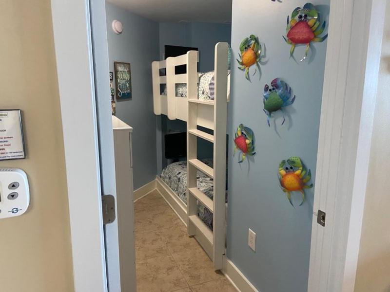 Gorgeous Gulf And Courtyard Views Rise Above It Waterscape A612 Fort Walton Beach