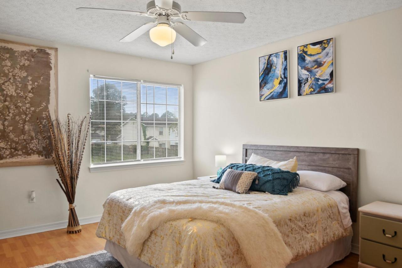The Cul-de-sac * Fort Walton Beach