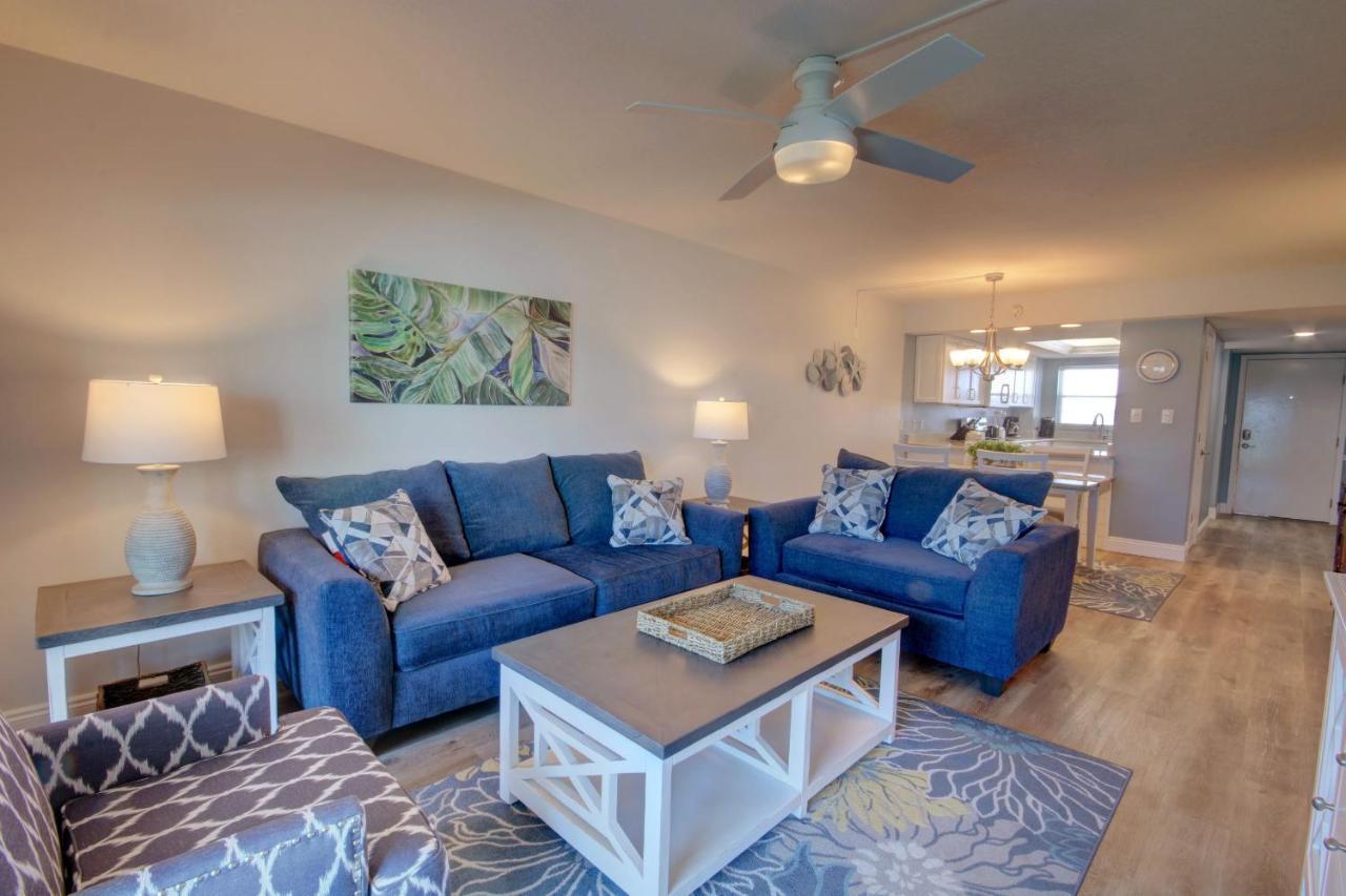 El Matador 427 - Gulf Front With Views Of The Gulf And Pool - Includes Seasonal Service! Holiday home Fort Walton Beach