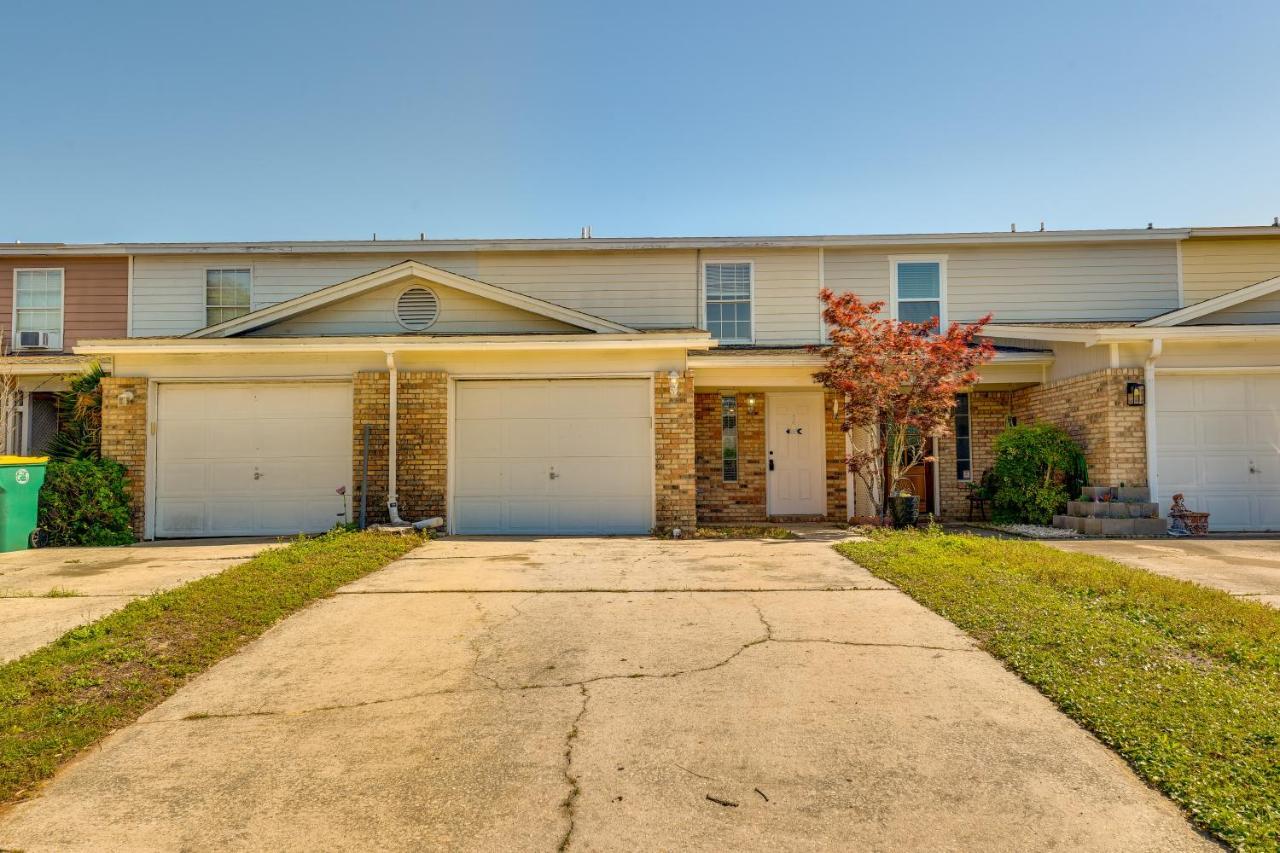 Breezy Walton Townhome About 5 Mi To Beach! Holiday home Fort Walton Beach