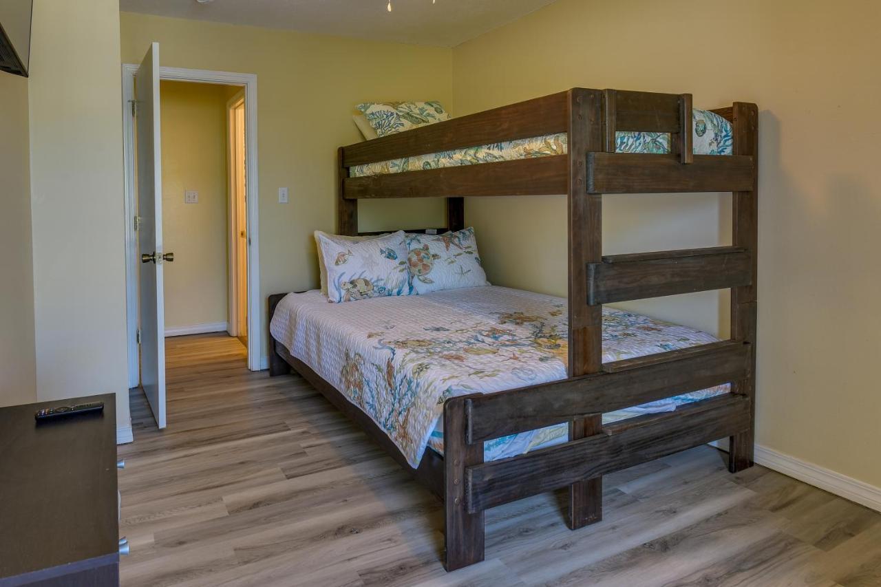 Breezy Walton Townhome About 5 Mi To Beach! * Fort Walton Beach