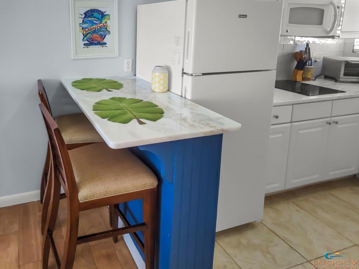 Cozy Little Beachfront Studio - Walk Out Your Back Door To The Beach!