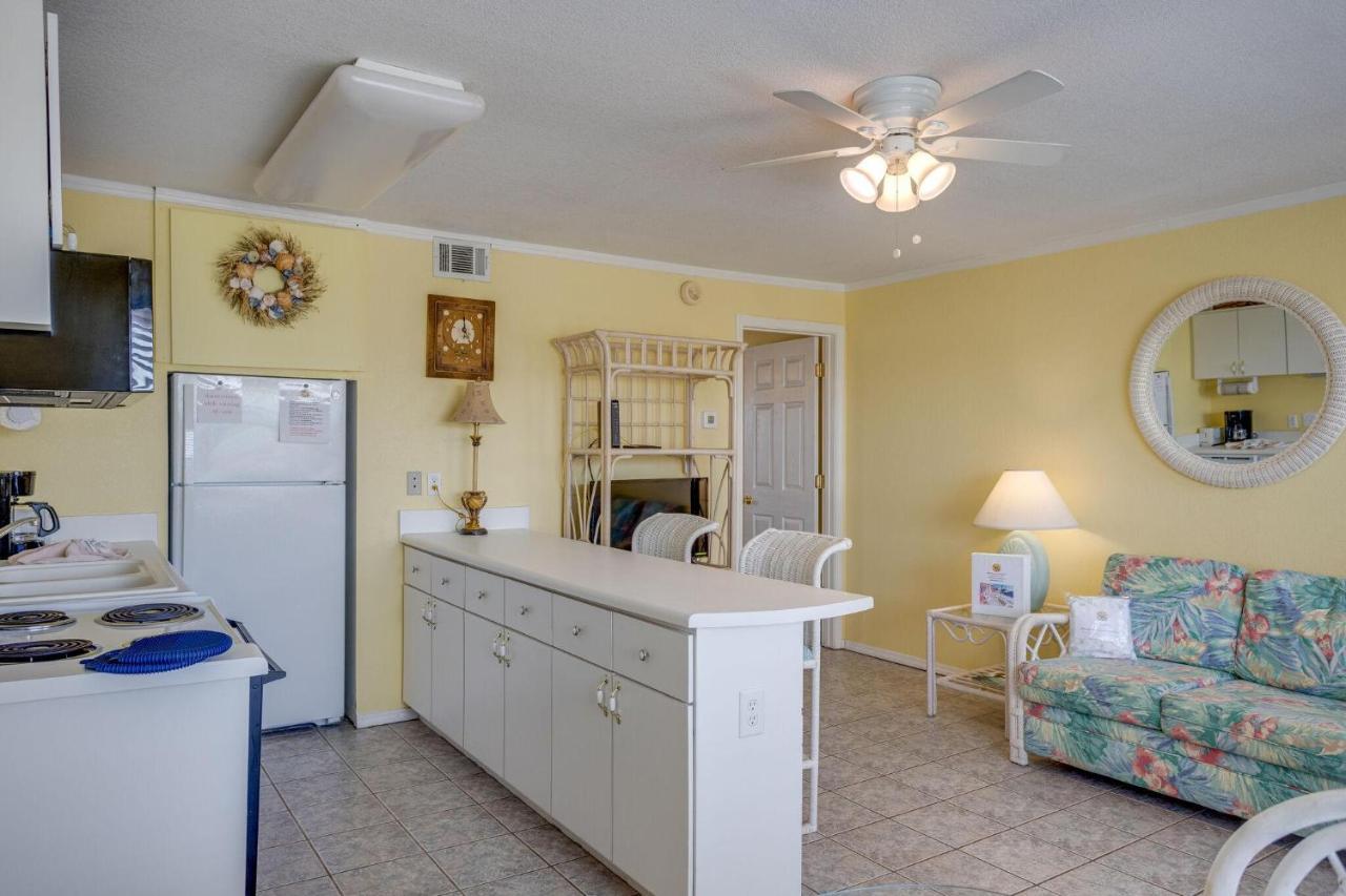 Tropical Isle Unit 210 Holiday home