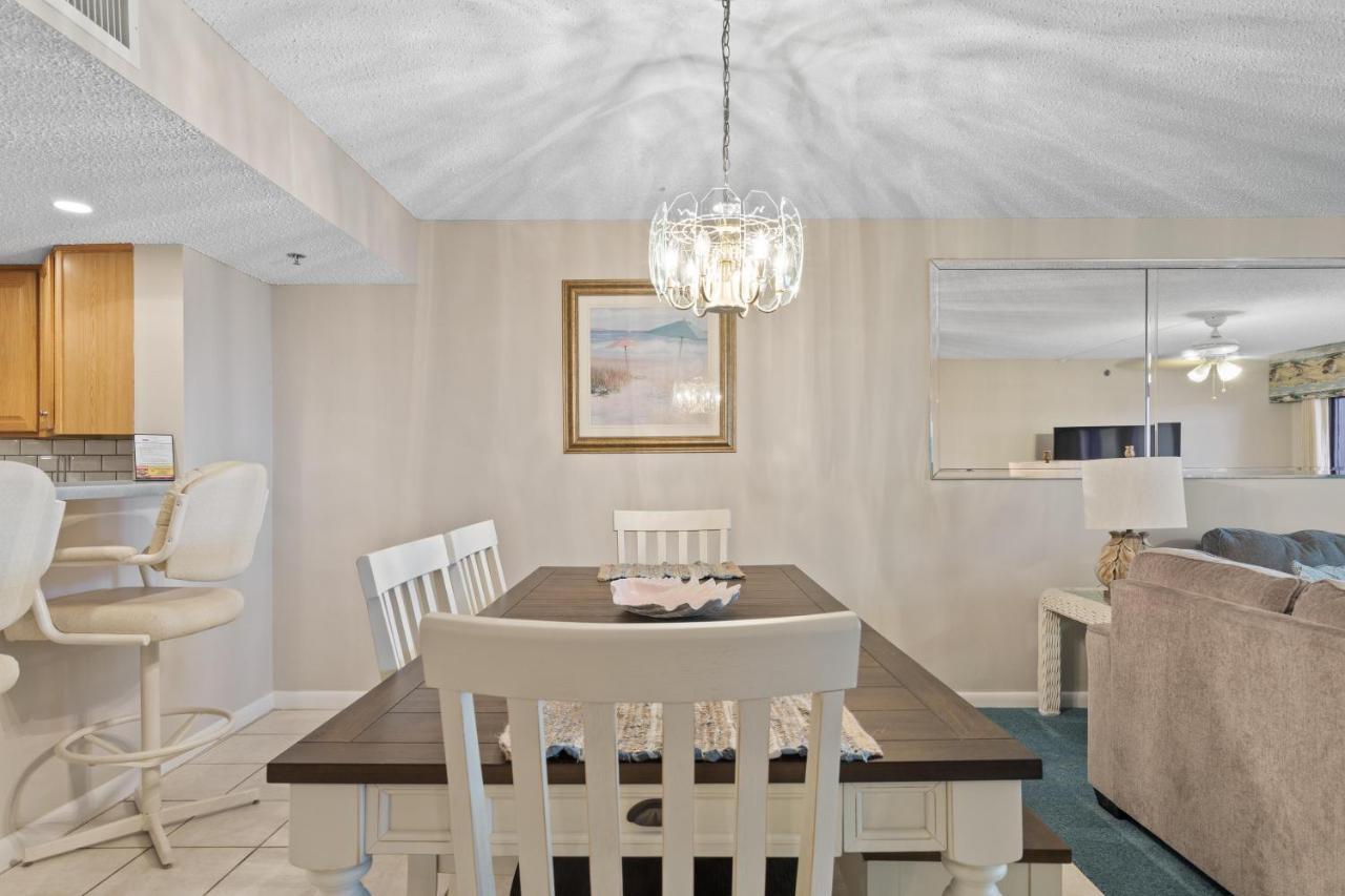 103 Surf Dweller By Alicia Hollis Realtor - Open March 16th Week Holiday home *