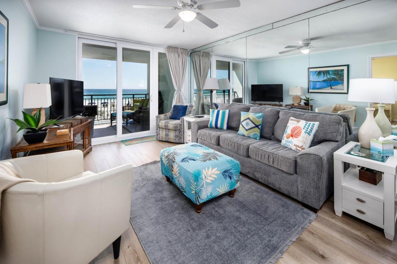 Nautilus 1203 - Gulf Front 2 Bedroom! 2nd Floor! Free Service March To October Holiday home