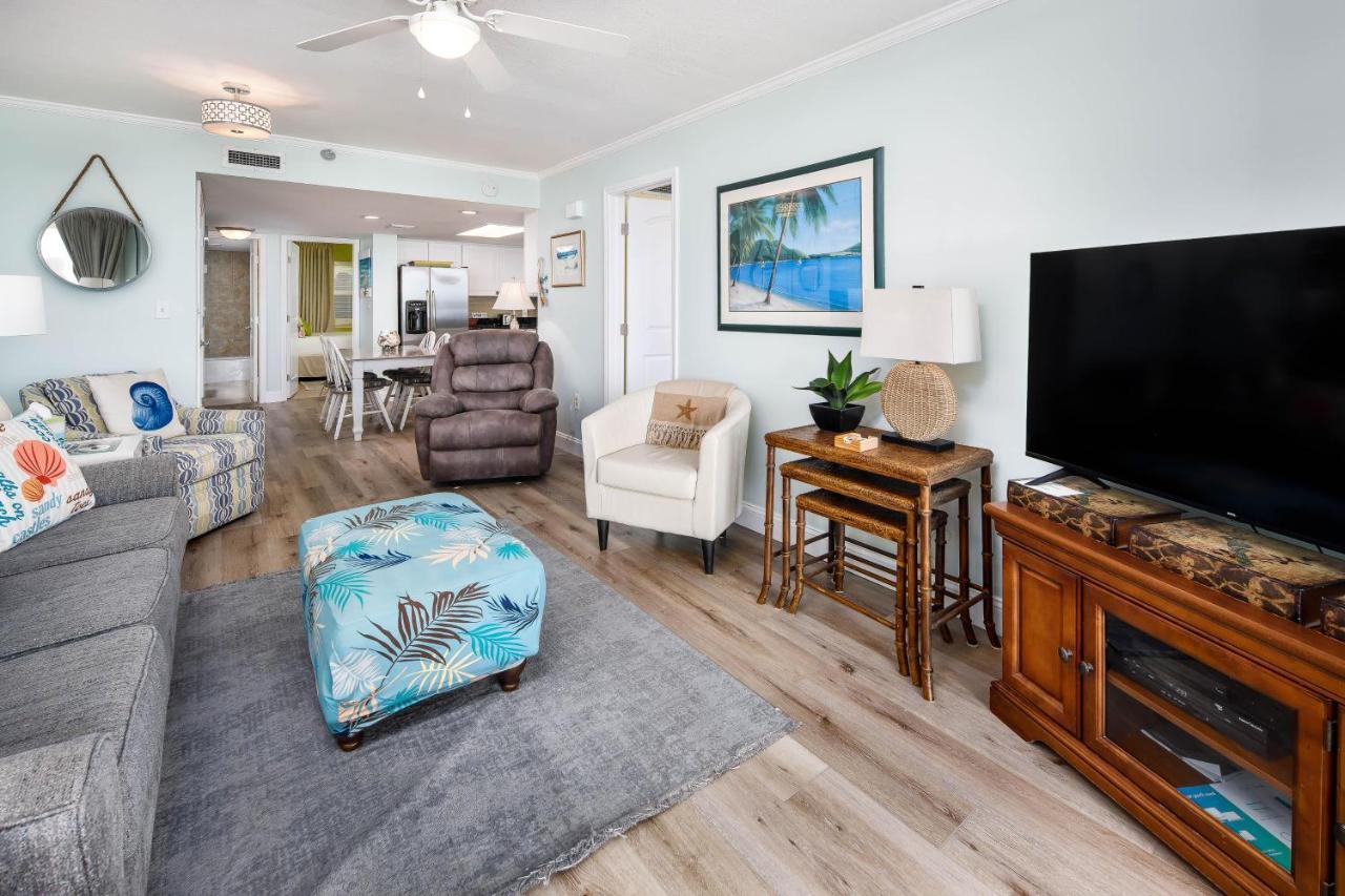 Nautilus 1203 - Gulf Front 2 Bedroom! 2nd Floor! Free Service March To October * Fort Walton Beach