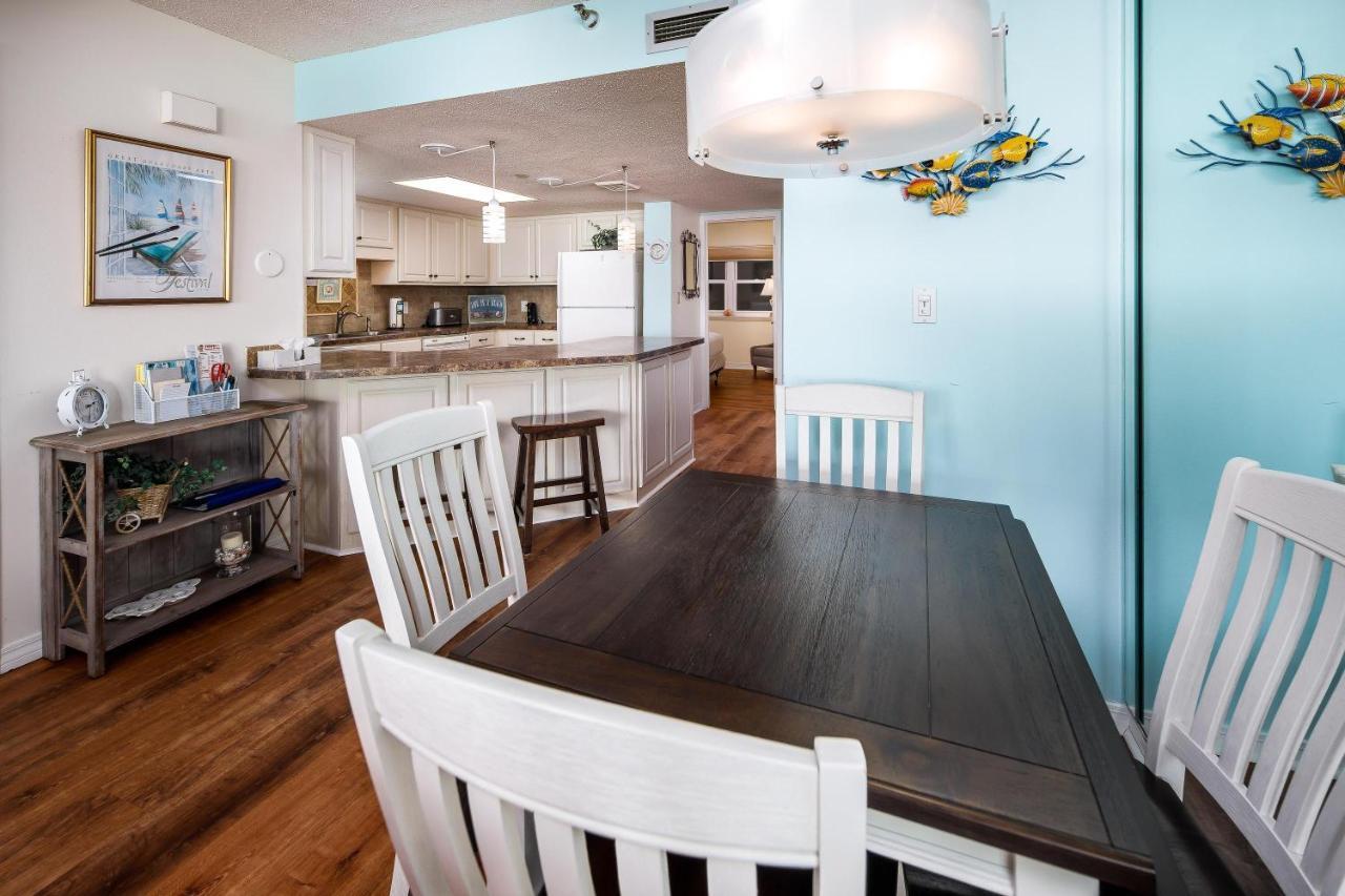 Nautilus 1404 - Gulf Front 2 Bedroom - 4th Floor Holiday home Fort Walton Beach