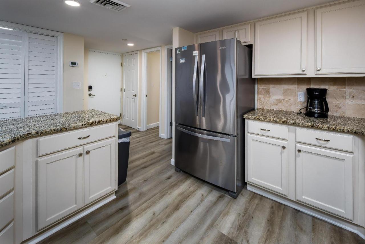 Nautilus 1506 - Gulf Front 2 Bedroom 5th Floor With Huge Wraparound Balcony