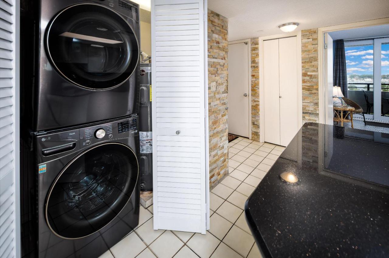 Nautilus 1704 Gulf Front Large 2 Bedroom Penthouse Huge Wrap Around Balcony * Fort Walton Beach