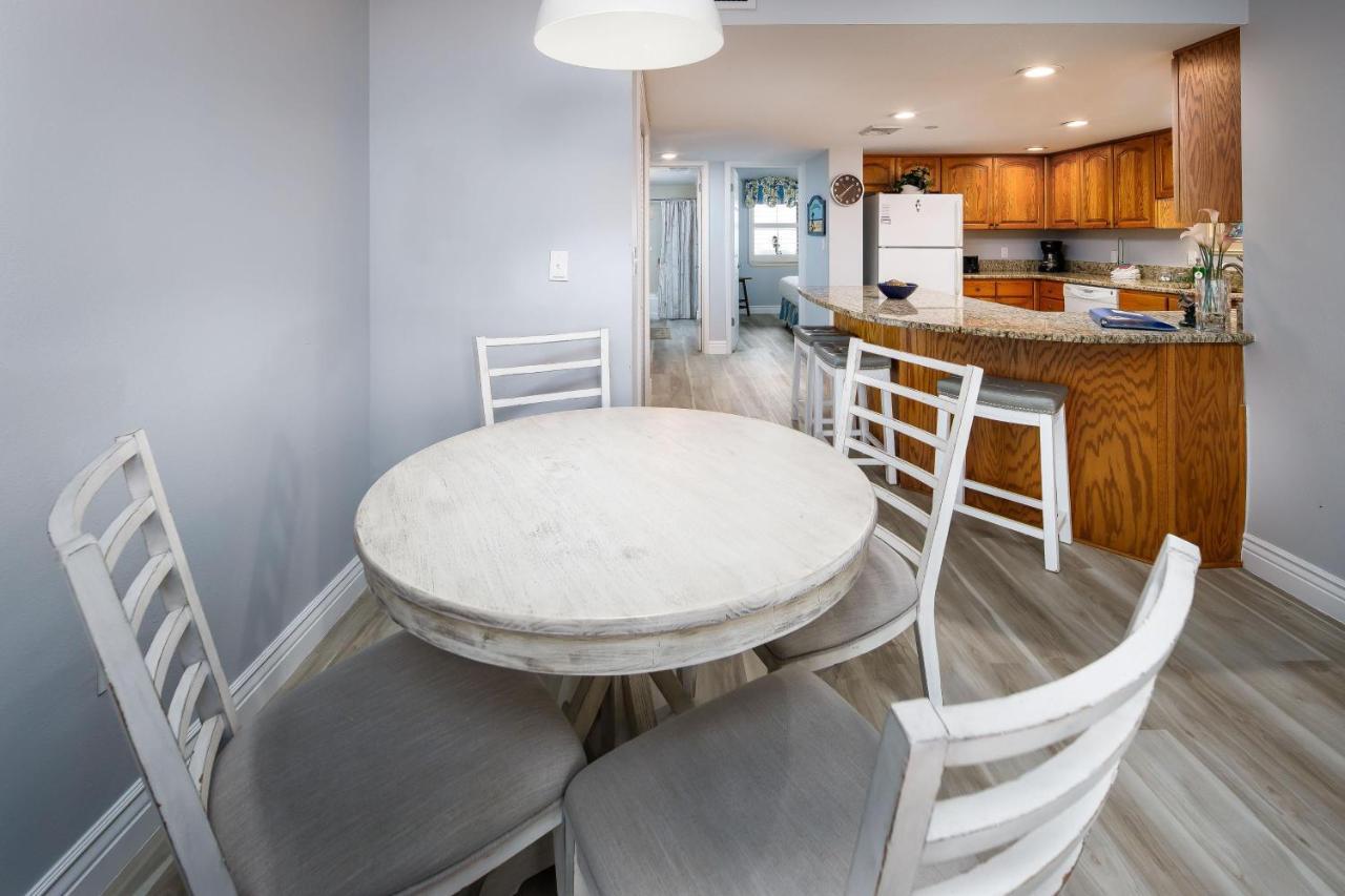 Nautilus 2708 Gulf View 2 Bedroom 7th Floor Free Service Fort Walton Beach