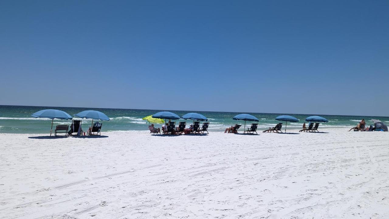 Apartment Cozy Little Beachfront Studio - Walk Out Your Back Door To The Beach! *