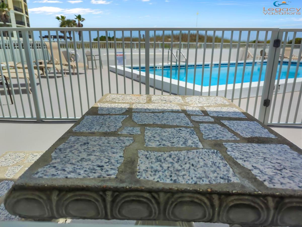 Cozy Little Beachfront Studio - Walk Out Your Back Door To The Beach! Fort Walton Beach