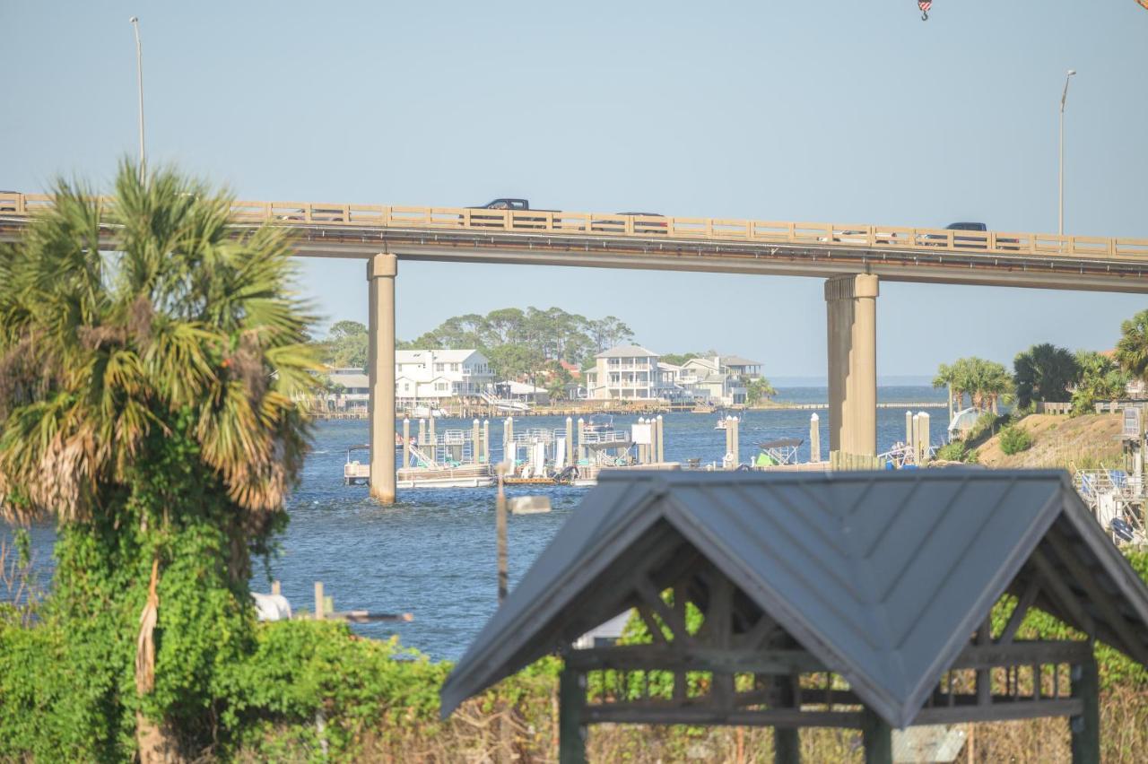 Beauty & The Near Gulf Beaches & Bay