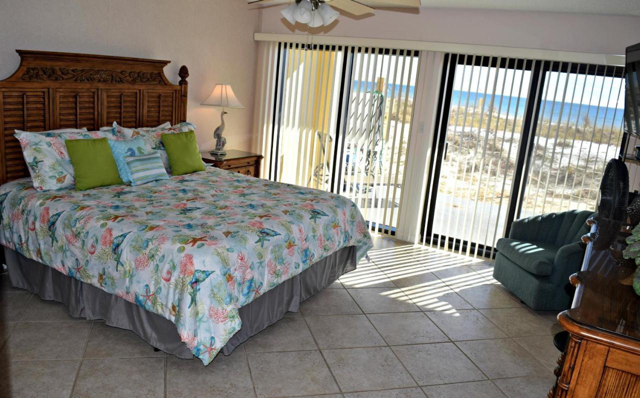 Holiday home 102 Surf Dweller By Alicia Hollis Realtor - Open March 16th Week