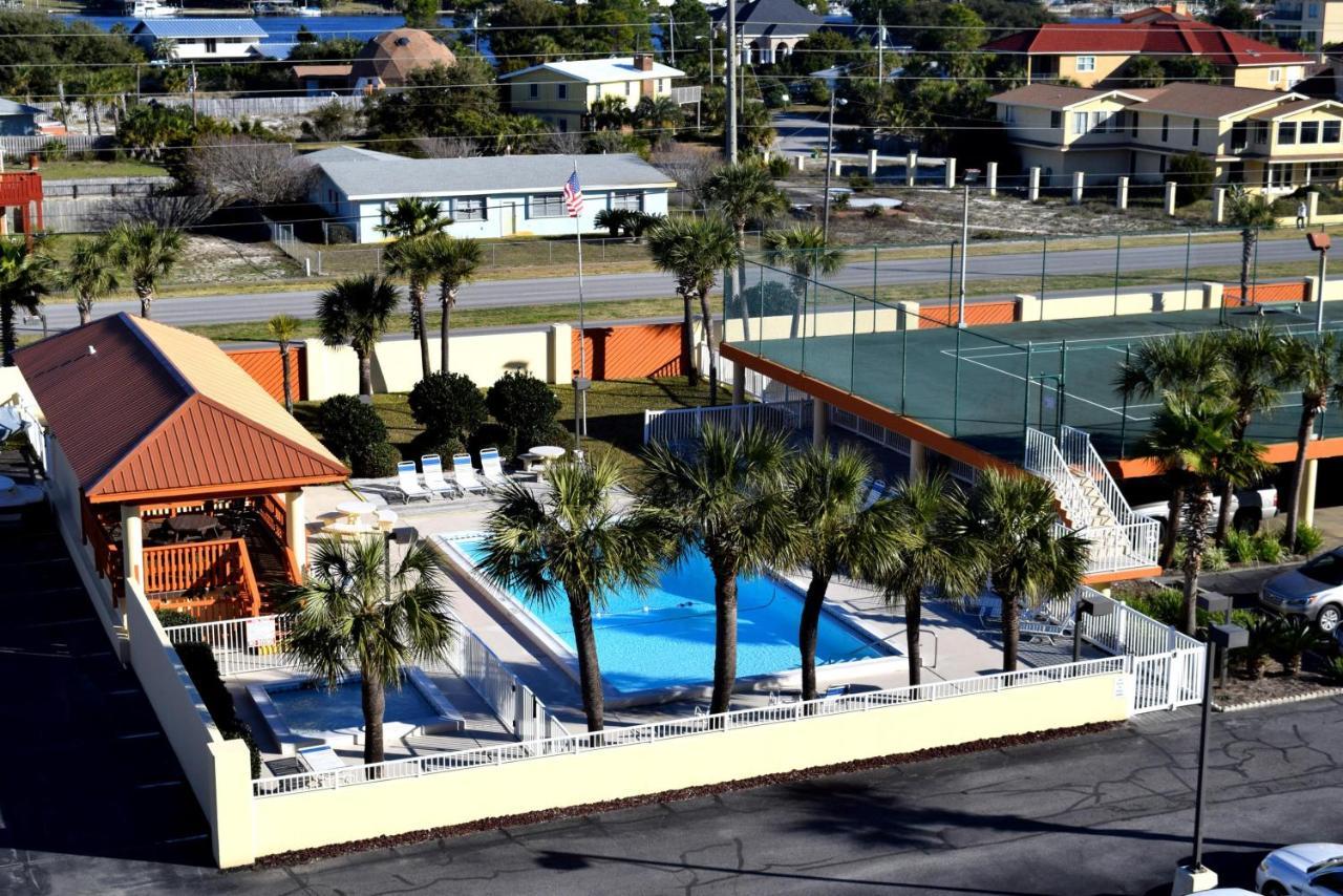 103 Surf Dweller By Alicia Hollis Realtor - Open March 16th Week Holiday home