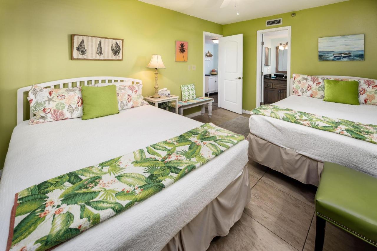 Nautilus 1203 - Gulf Front 2 Bedroom! 2nd Floor! Free Service March To October Holiday home