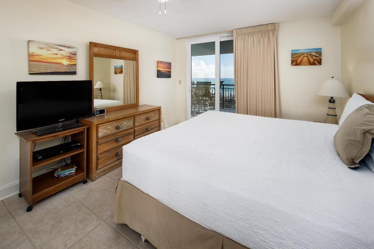 Nautilus 1204 - Gulf Front - 2 Bedroom! 2nd Floor Free Service March To October Holiday home